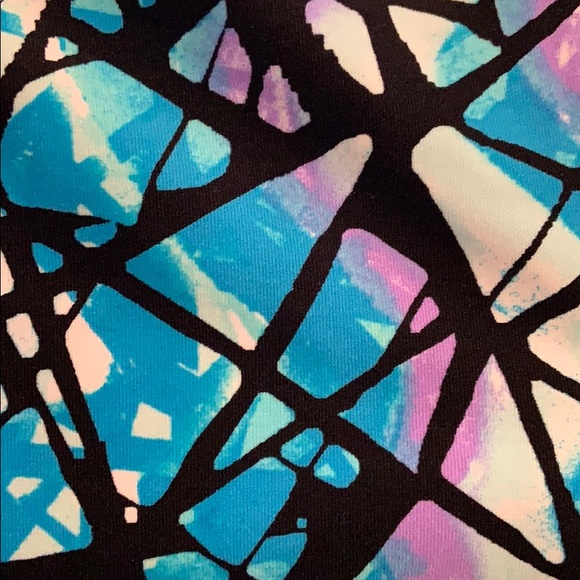 Calvin Klein Performance Capri Legging - Picture 11 of 11